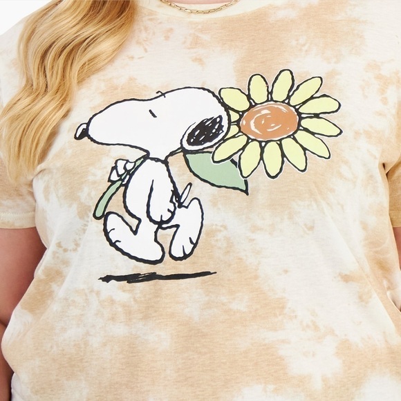 Freeze 24-7 Women’s SNOOPY DAISY TEE COLOR: Beige Tan Dye. Sz 3X - Picture 3 of 6
